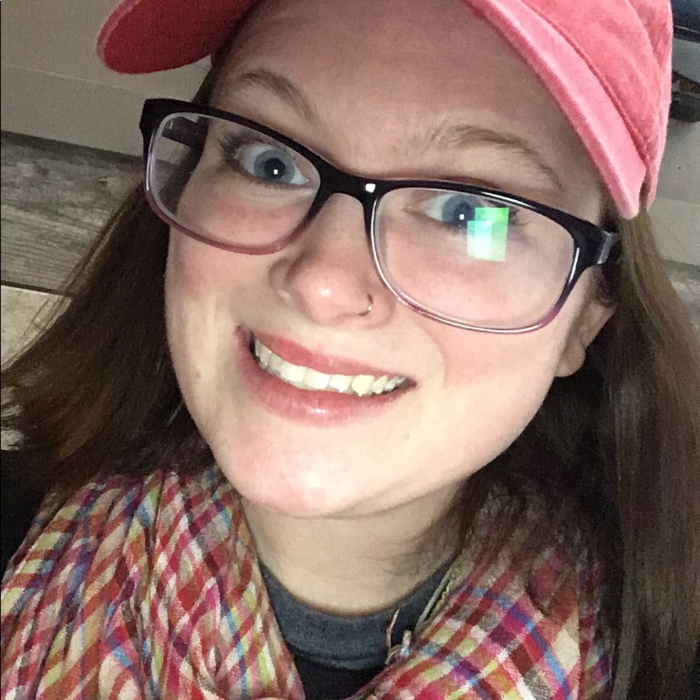Meet your Posher, Rebekah